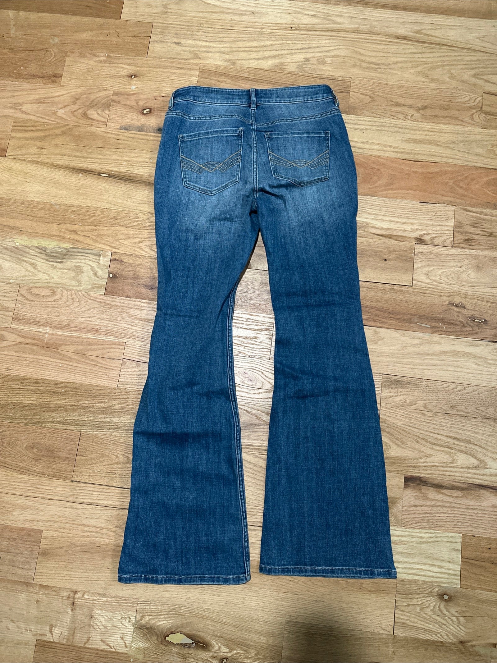 Idyllwind Women's Briley Medium Wash Mid Rise Embellished Bootcut Jeans Size 10