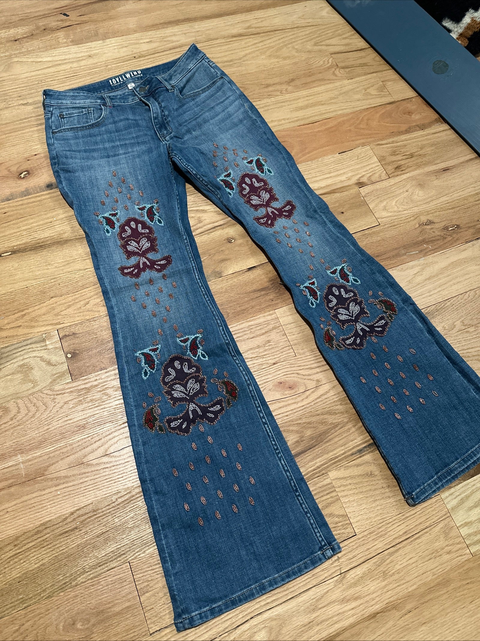 Idyllwind Women's Briley Medium Wash Mid Rise Embellished Bootcut Jeans Size 10