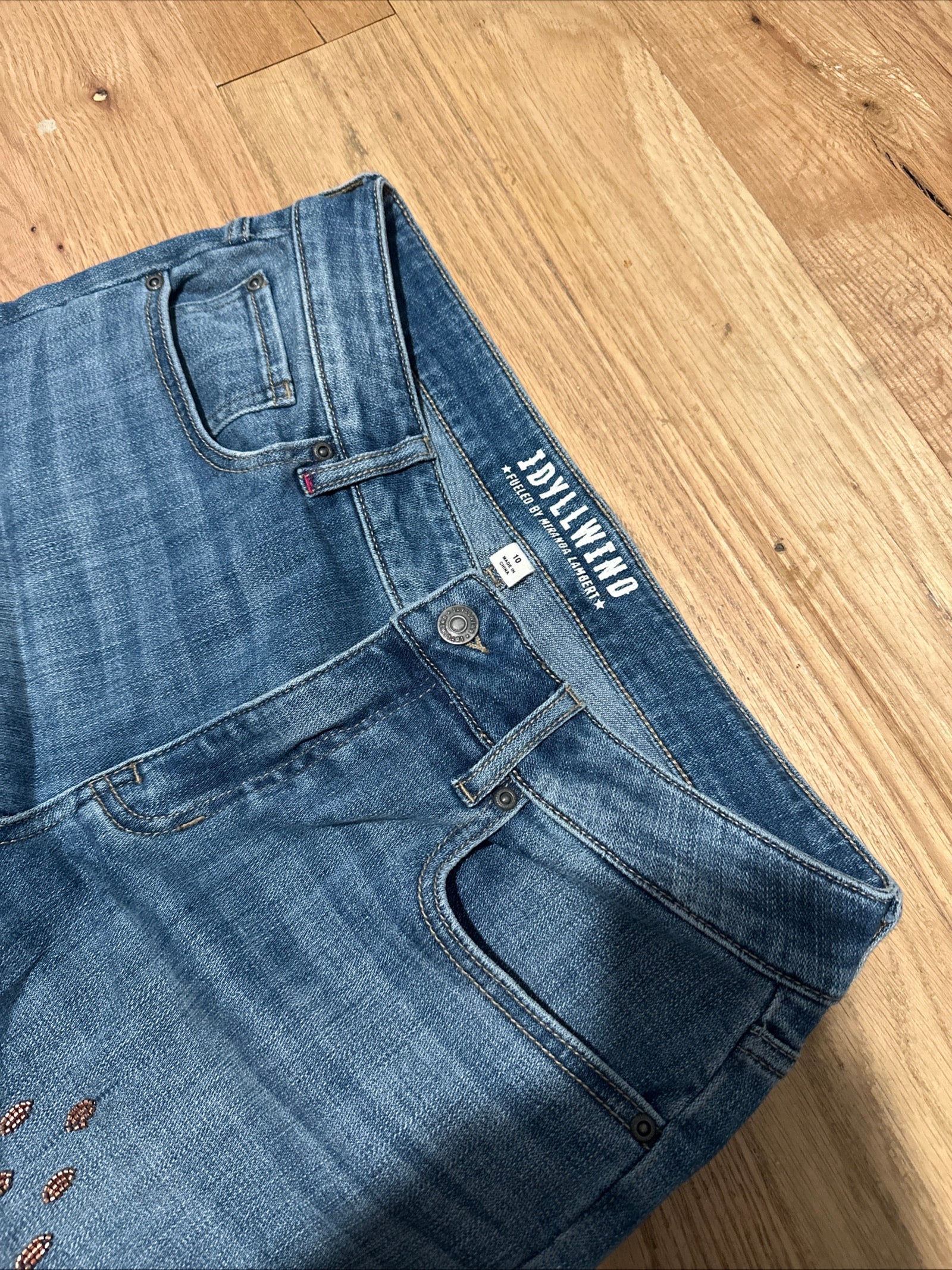 Idyllwind Women's Briley Medium Wash Mid Rise Embellished Bootcut Jeans Size 10