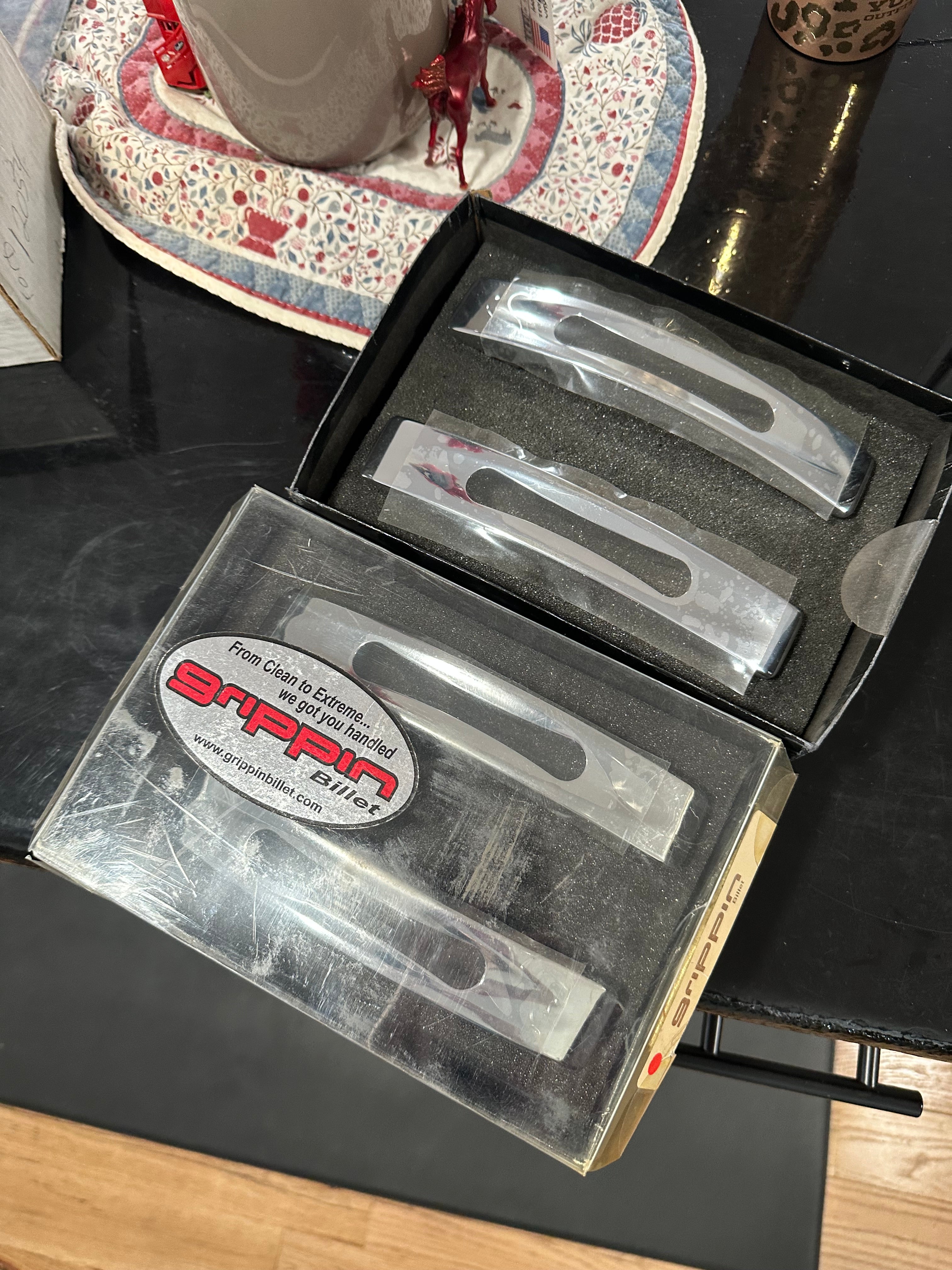 04-14 Ford F150 Grippin Billet Stryker Ax Handles - Crew Cab